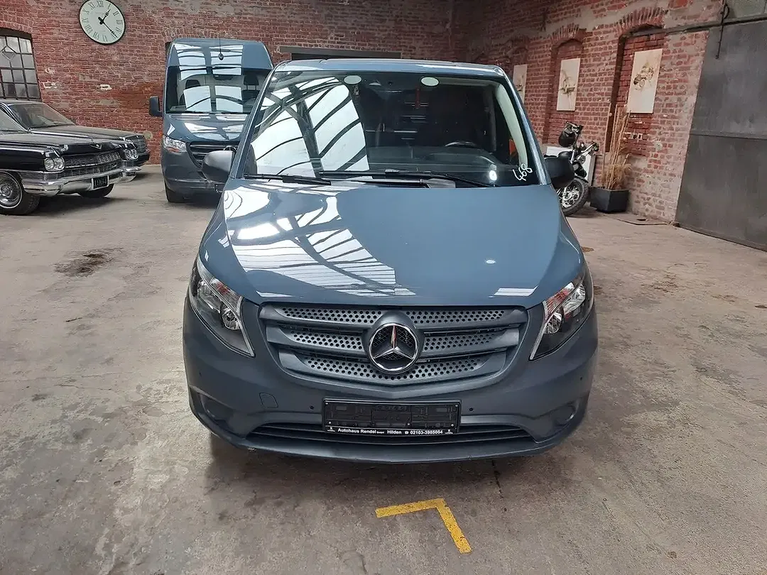 Mercedes-Benz Vito - Thumbnail 2