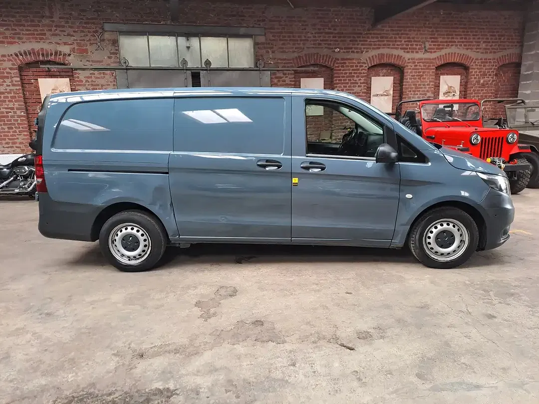 Mercedes-Benz Vito - Thumbnail 4