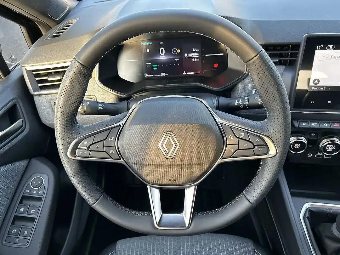 Renault Clio - Thumbnail 15