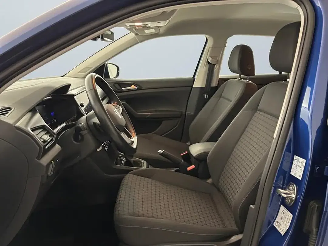 Volkswagen T-Cross - Thumbnail 9