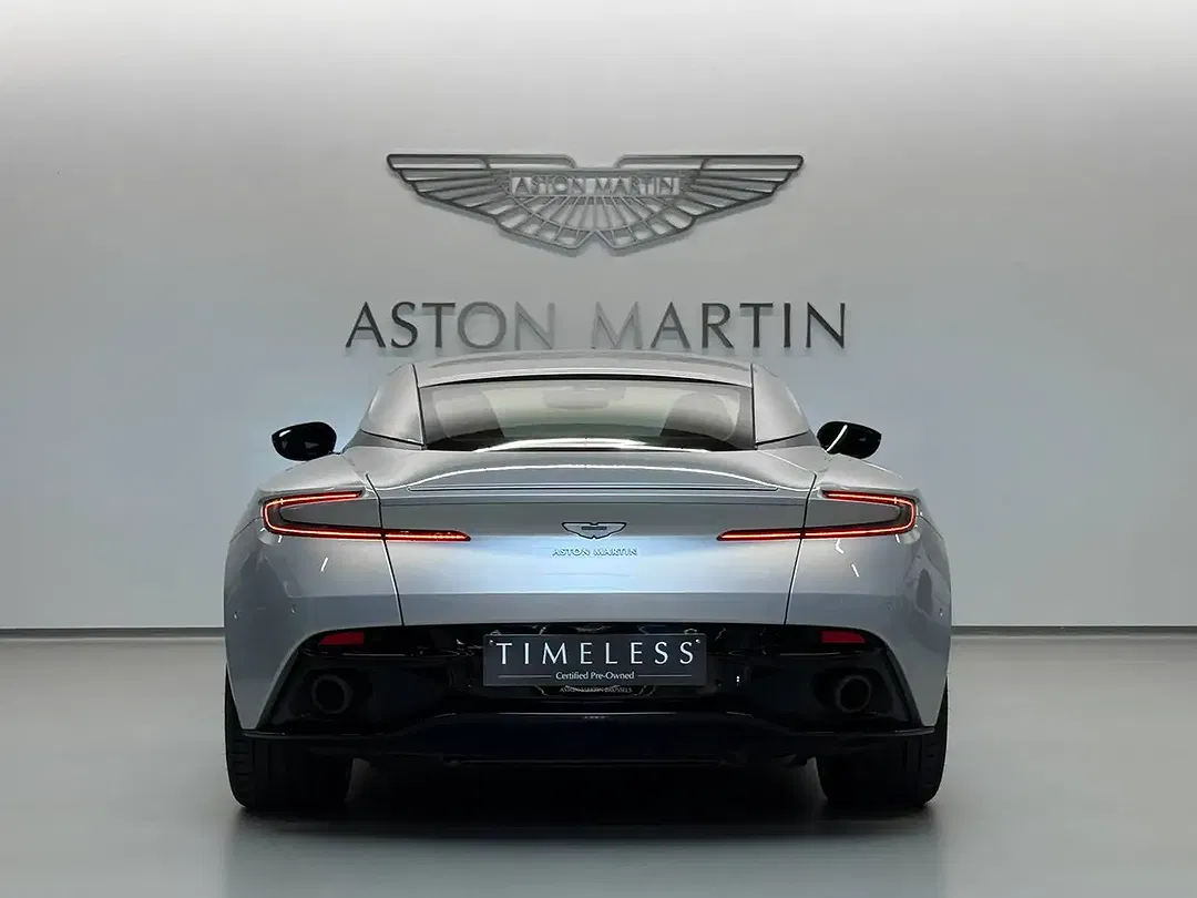 Aston Martin DB11 - Thumbnail 6