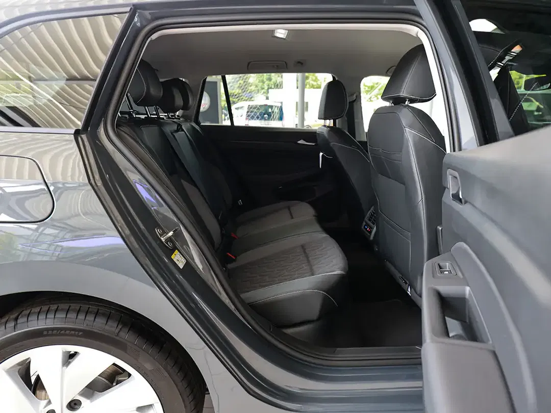 Volkswagen Golf Variant - Thumbnail 5