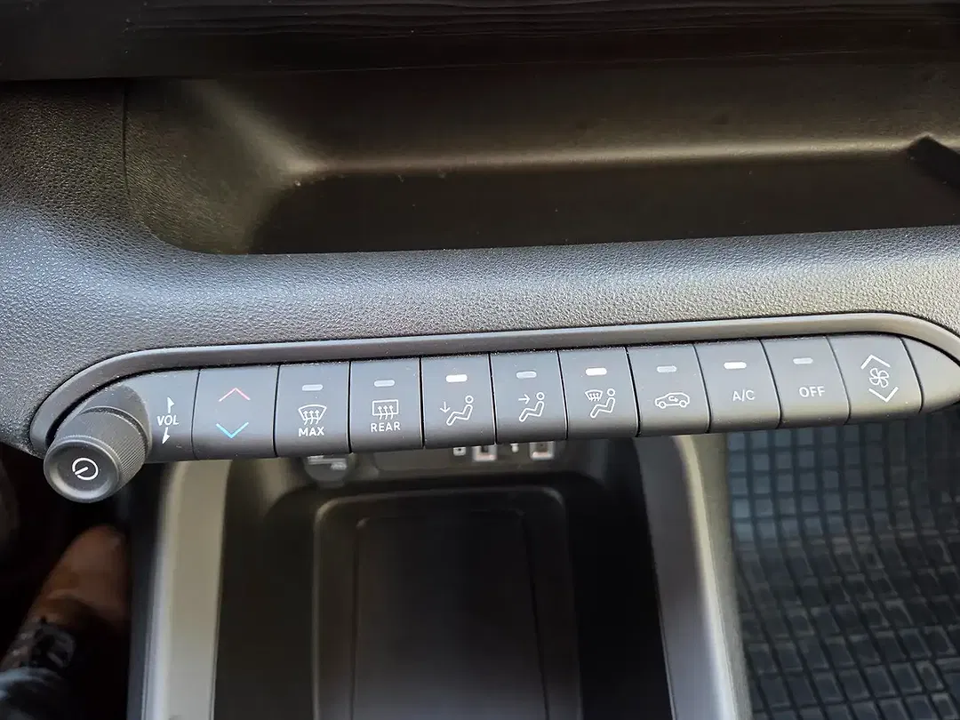 Jeep Avenger - Thumbnail 14