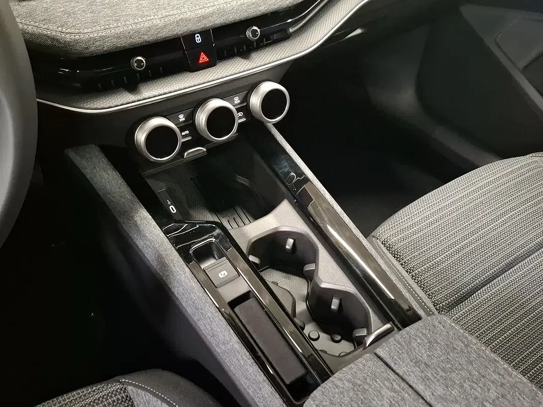 Skoda Superb - Thumbnail 15