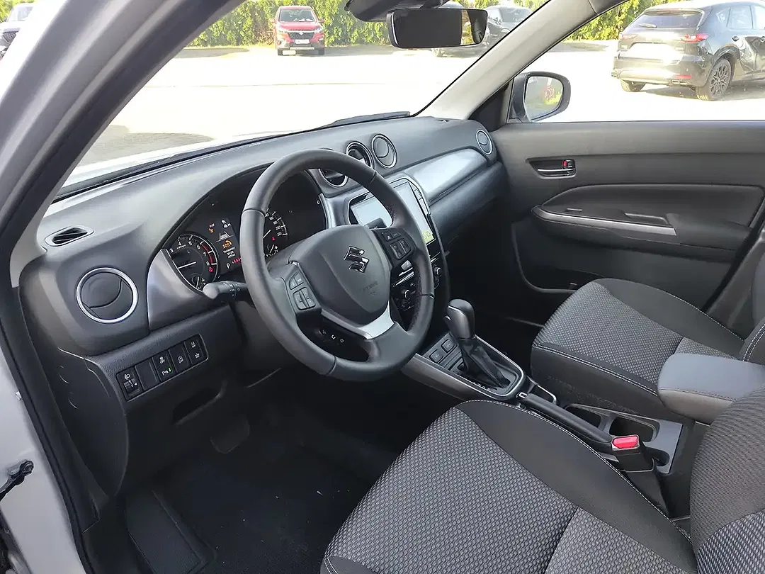 Suzuki Vitara - Thumbnail 11