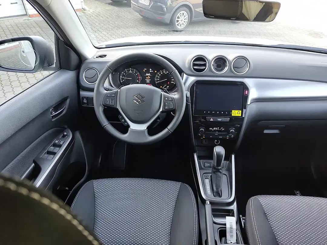 Suzuki Vitara - Thumbnail 6