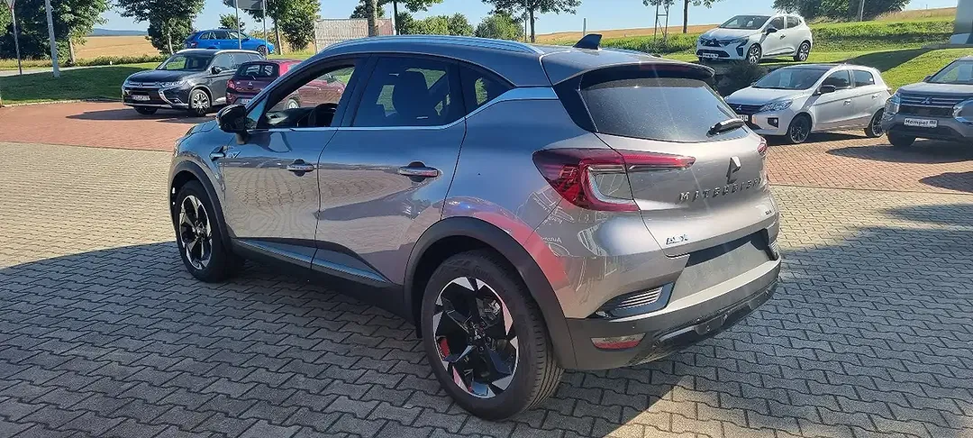 Mitsubishi ASX - Thumbnail 3