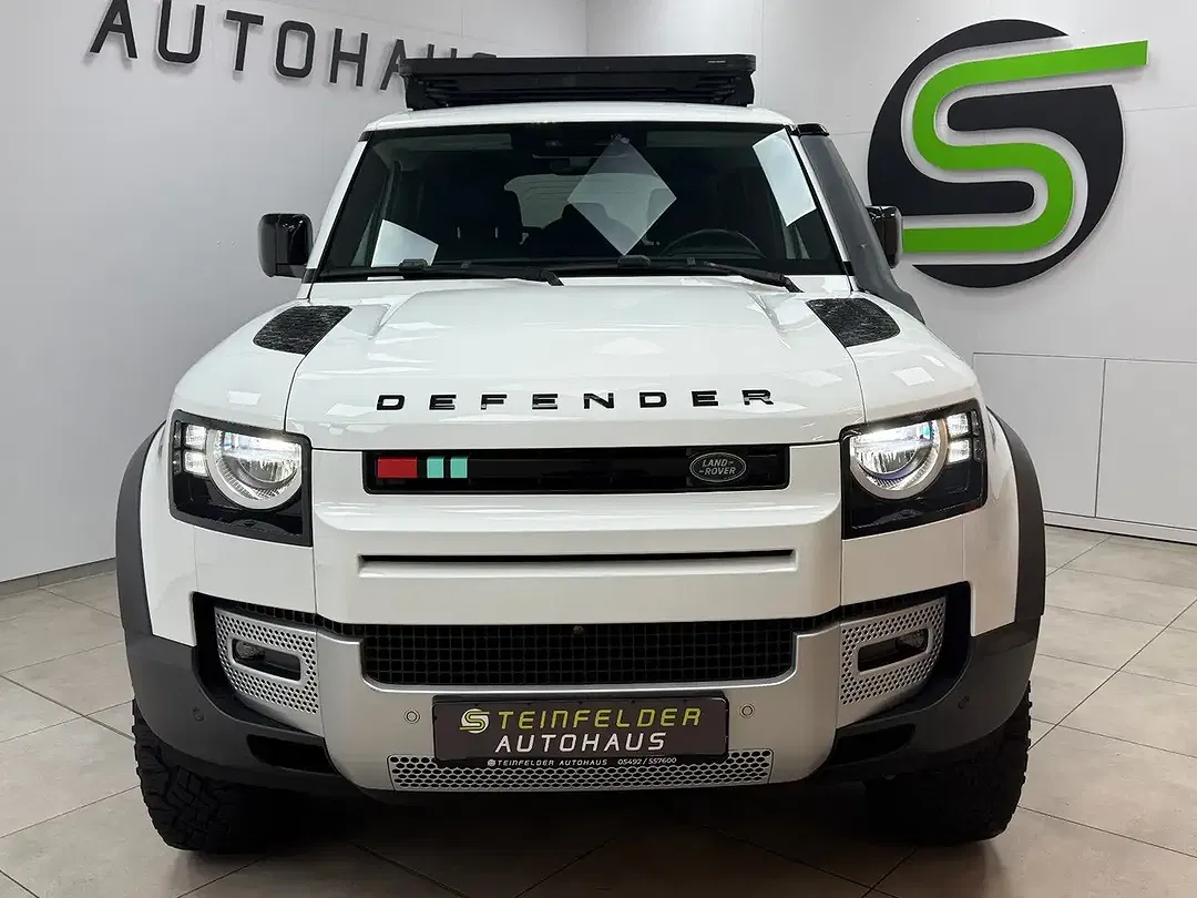 Land Rover Defender - Thumbnail 2