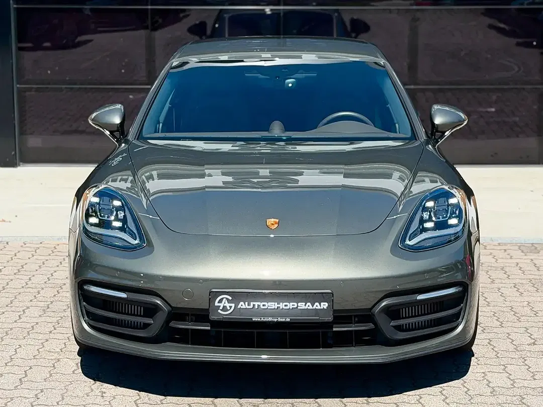 Porsche Panamera - Thumbnail 11