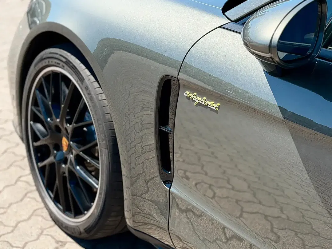 Porsche Panamera - Thumbnail 5