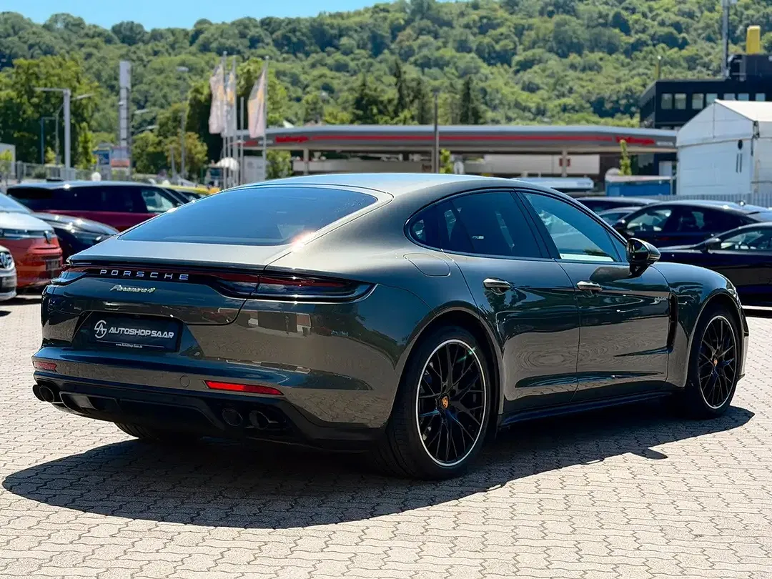 Porsche Panamera - Thumbnail 6