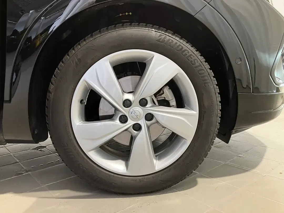 Opel Grandland - Thumbnail 2
