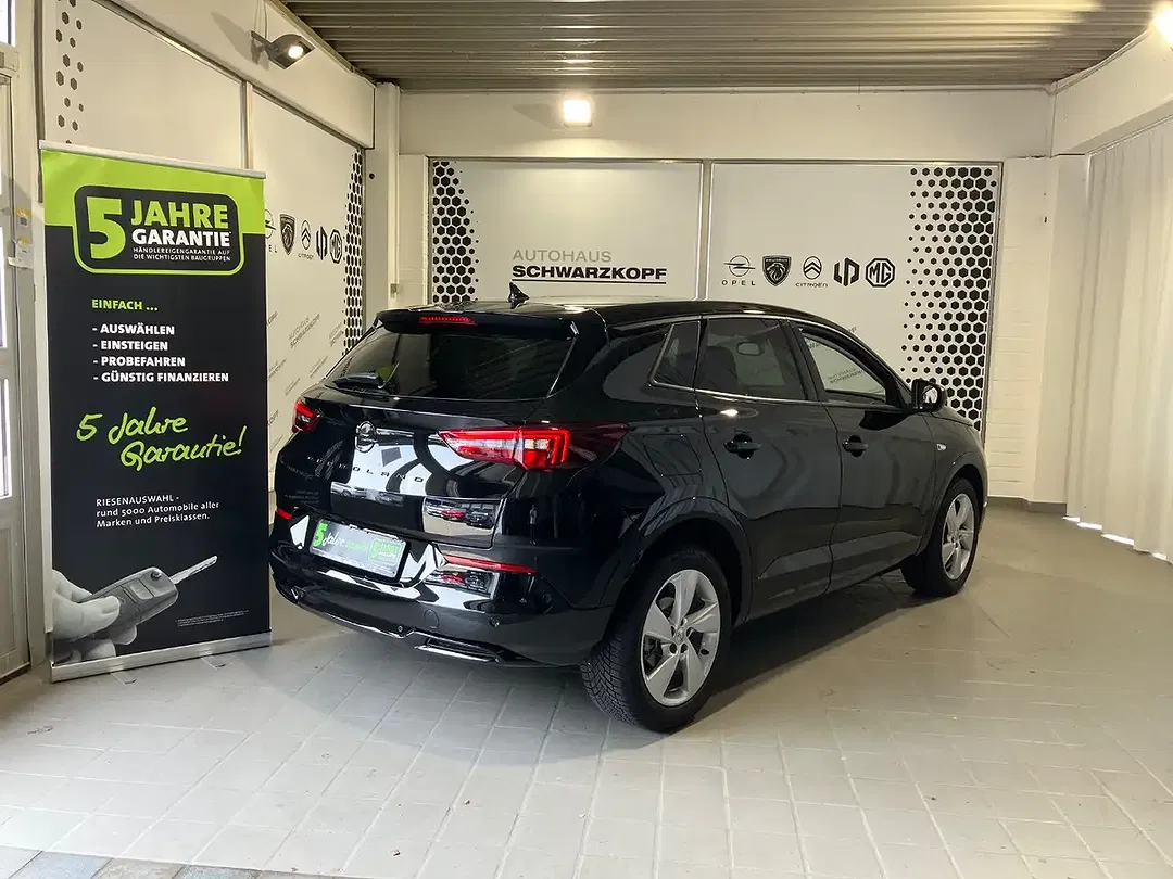Opel Grandland - Thumbnail 4