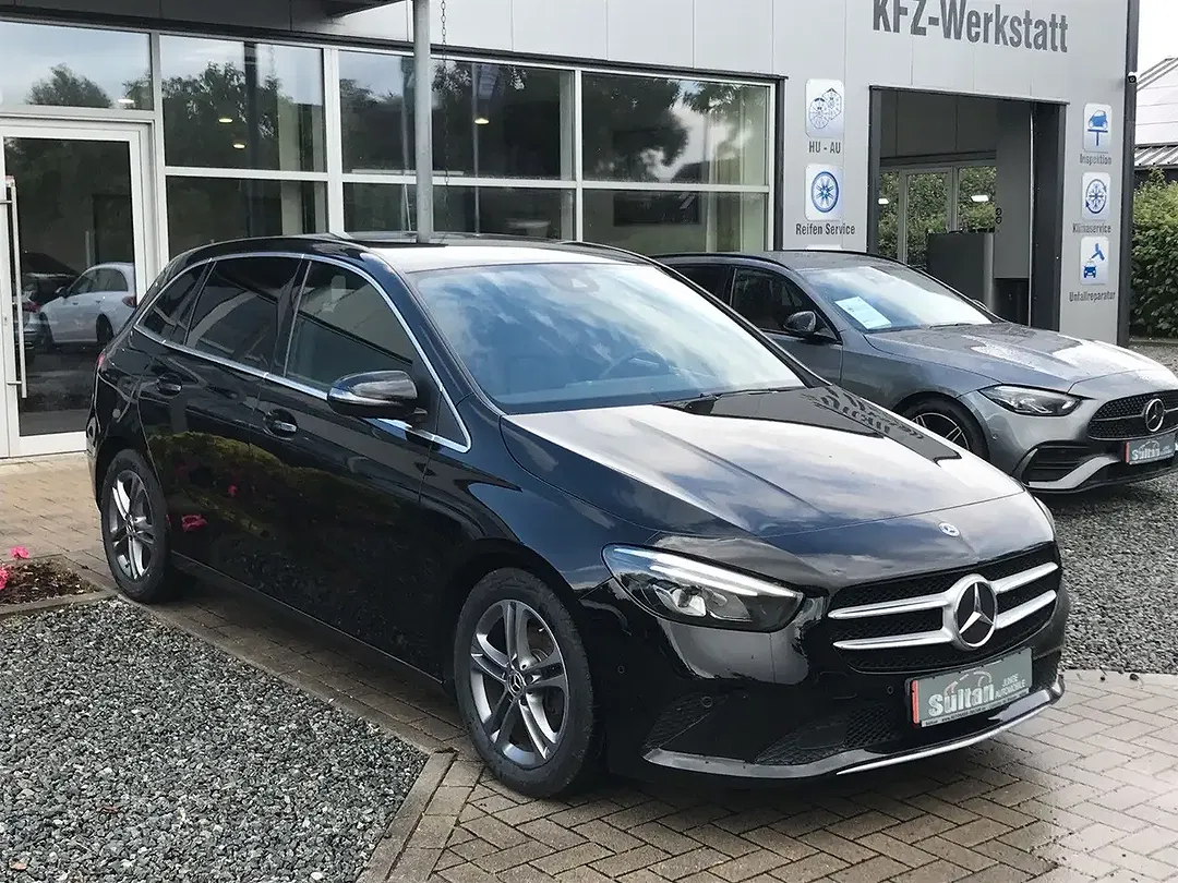 Mercedes-Benz B 180 - Thumbnail 4