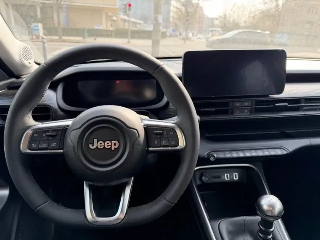 Jeep Avenger - Thumbnail 9