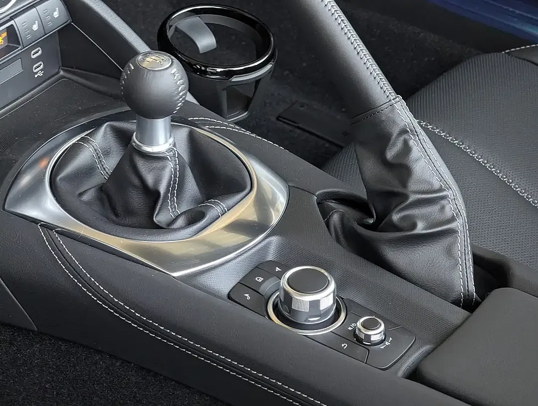Mazda MX-5 - Thumbnail 13