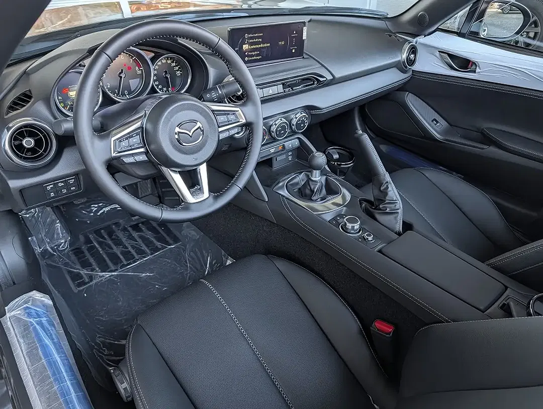 Mazda MX-5 - Thumbnail 9