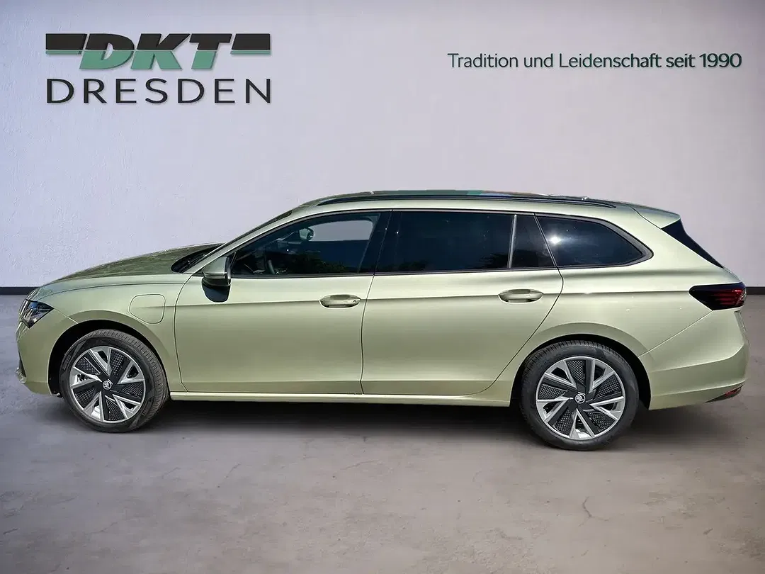 Skoda Superb - Thumbnail 6