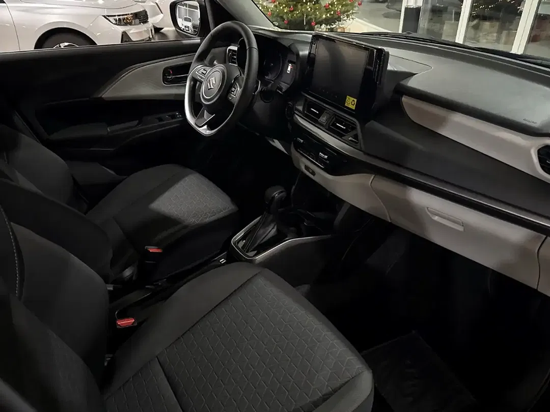 Suzuki Swift - Thumbnail 13