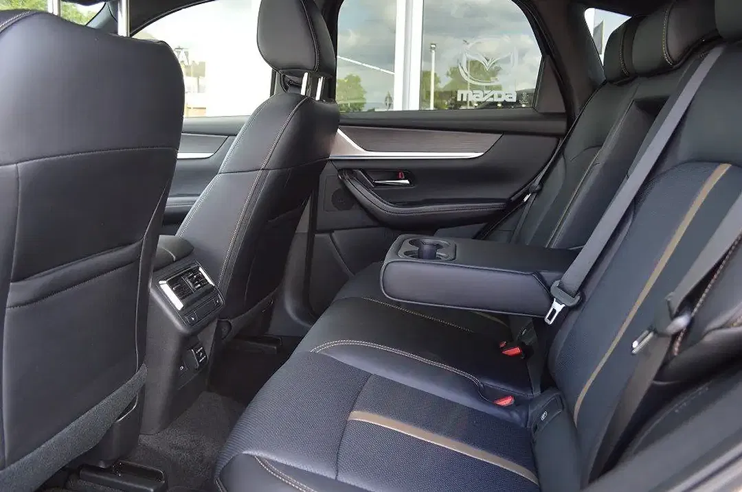 Mazda CX-60 - Thumbnail 11