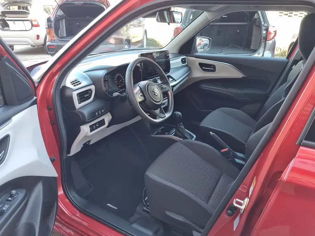 Suzuki Swift - Thumbnail 13