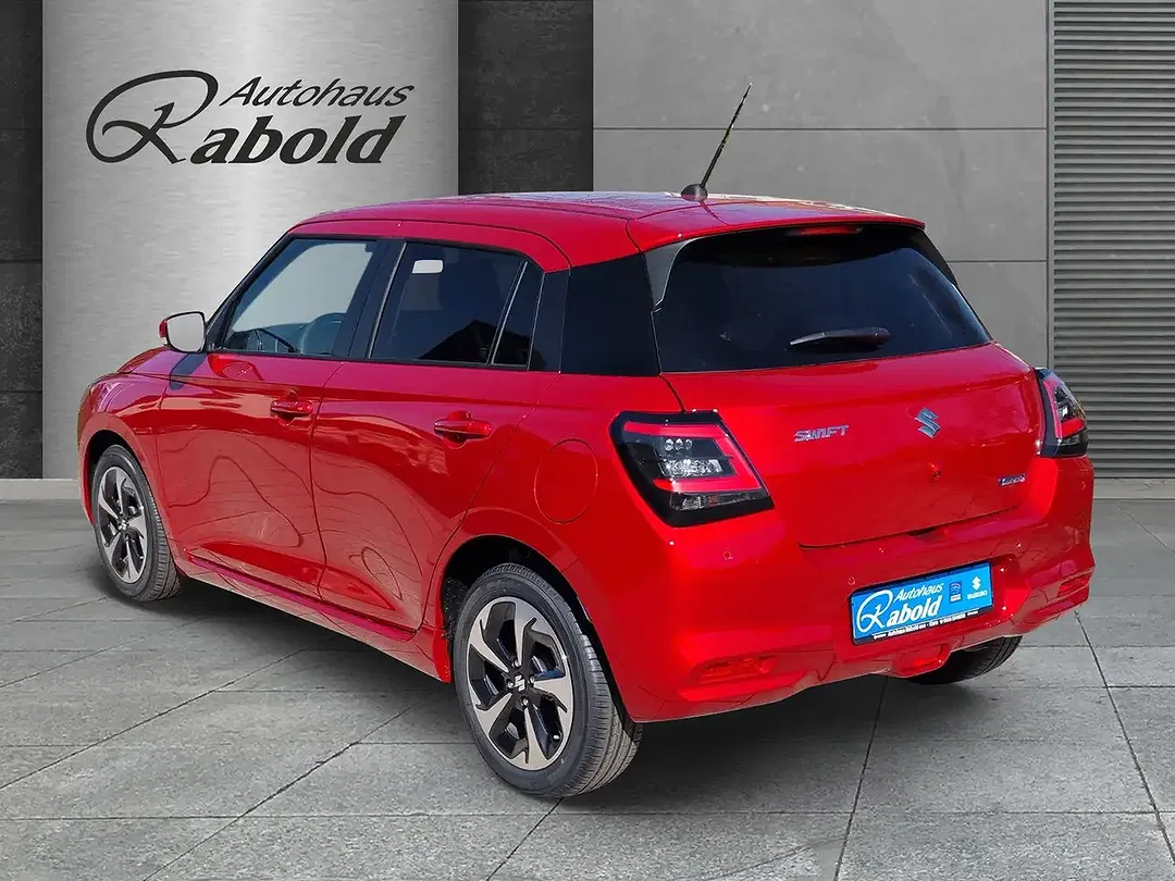 Suzuki Swift - Thumbnail 3