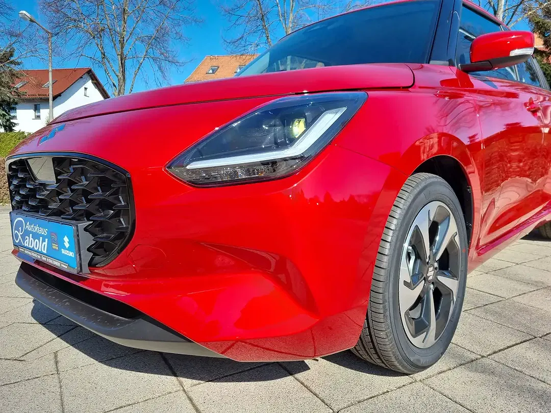 Suzuki Swift - Thumbnail 9