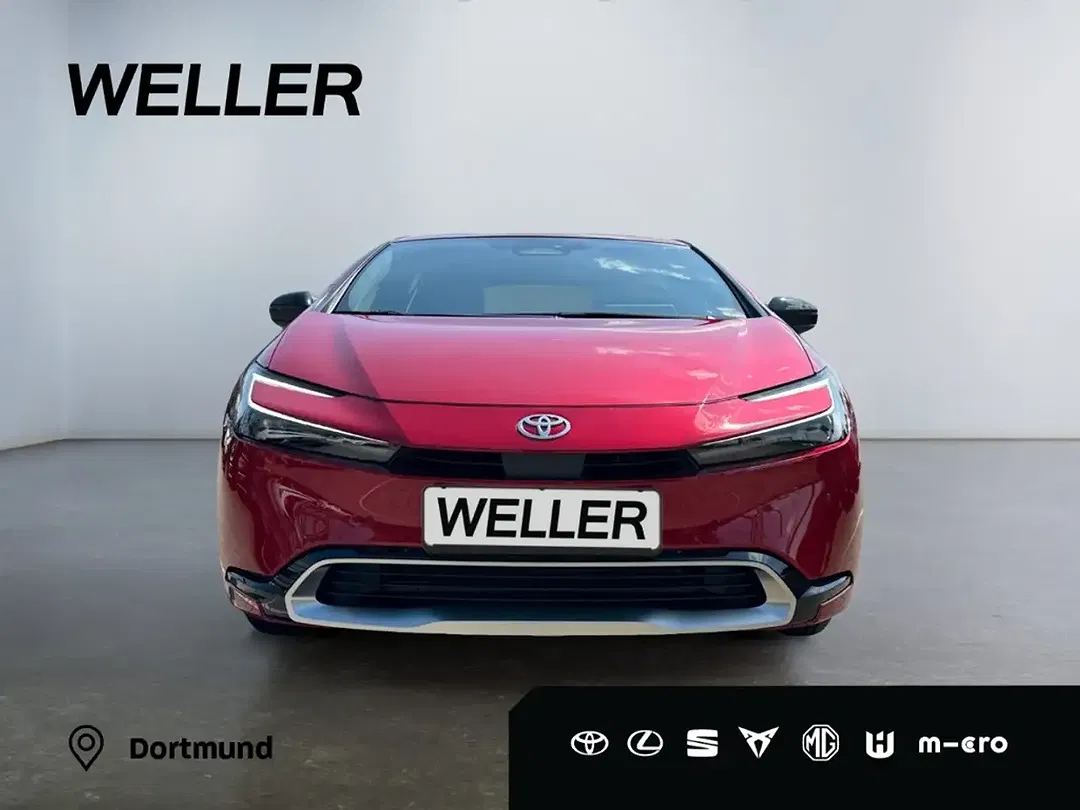 Toyota Prius - Thumbnail 2
