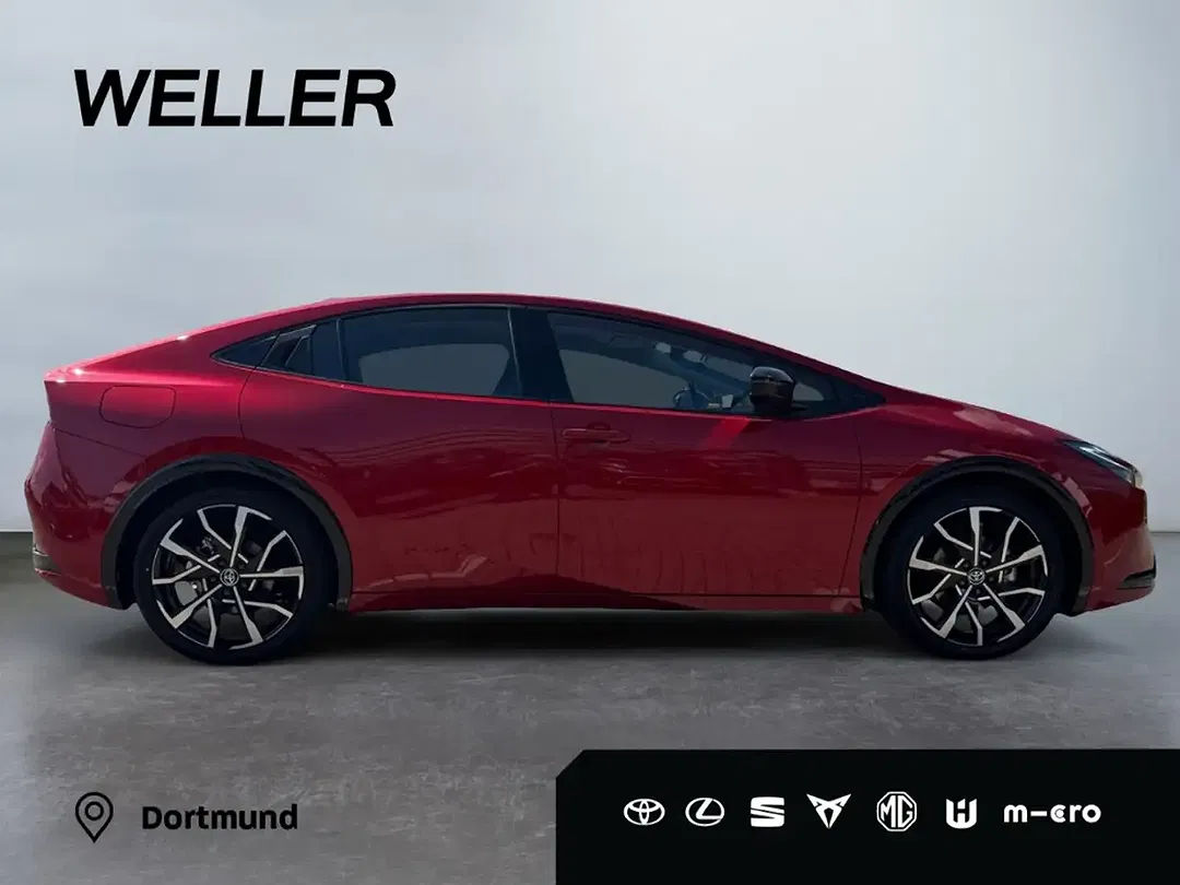 Toyota Prius - Thumbnail 7