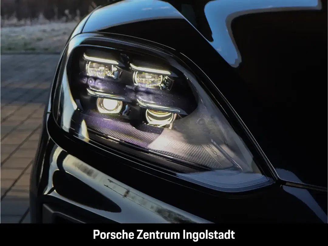 Porsche Cayenne - Thumbnail 13