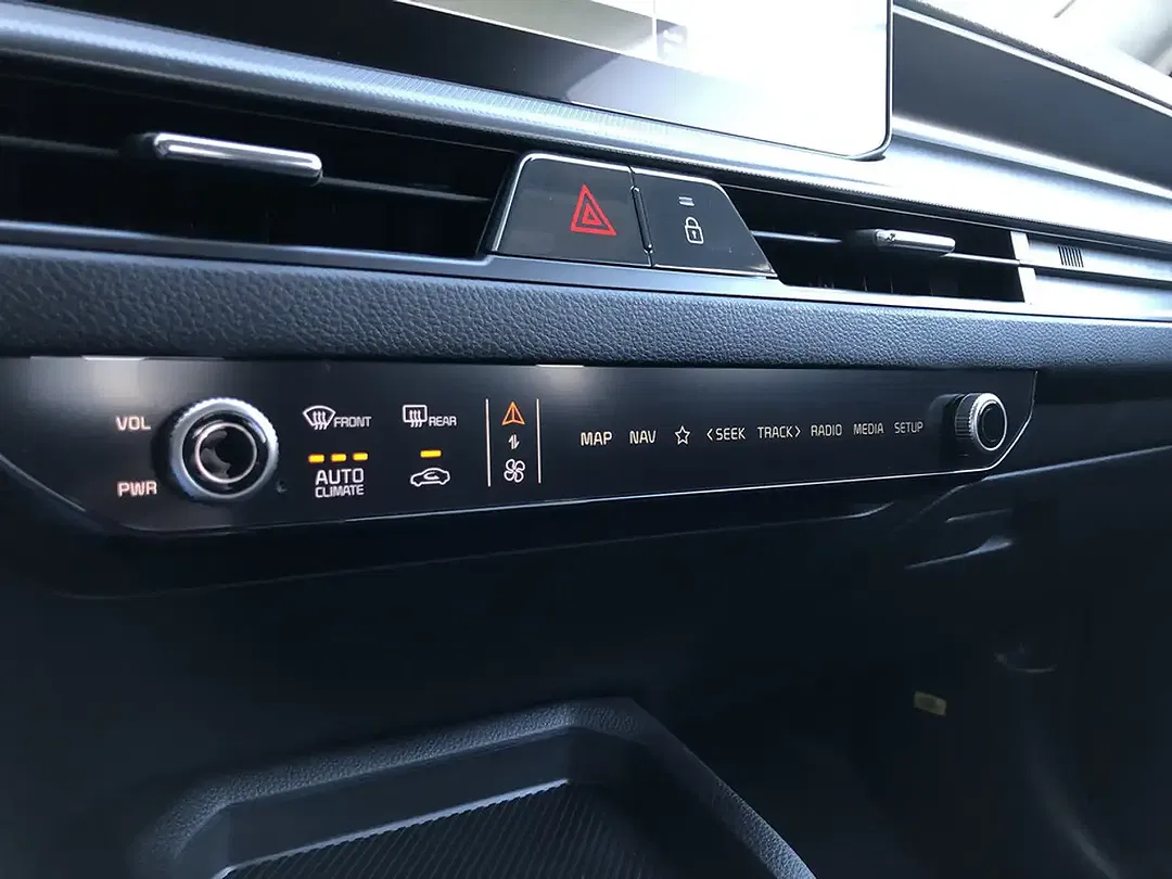 Kia Stonic - Thumbnail 12