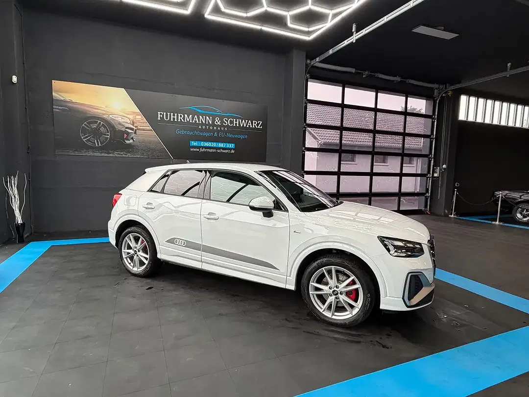 Audi Q2 - Thumbnail 2