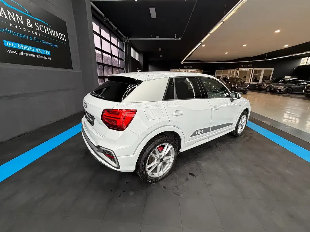 Audi Q2 - Thumbnail 3