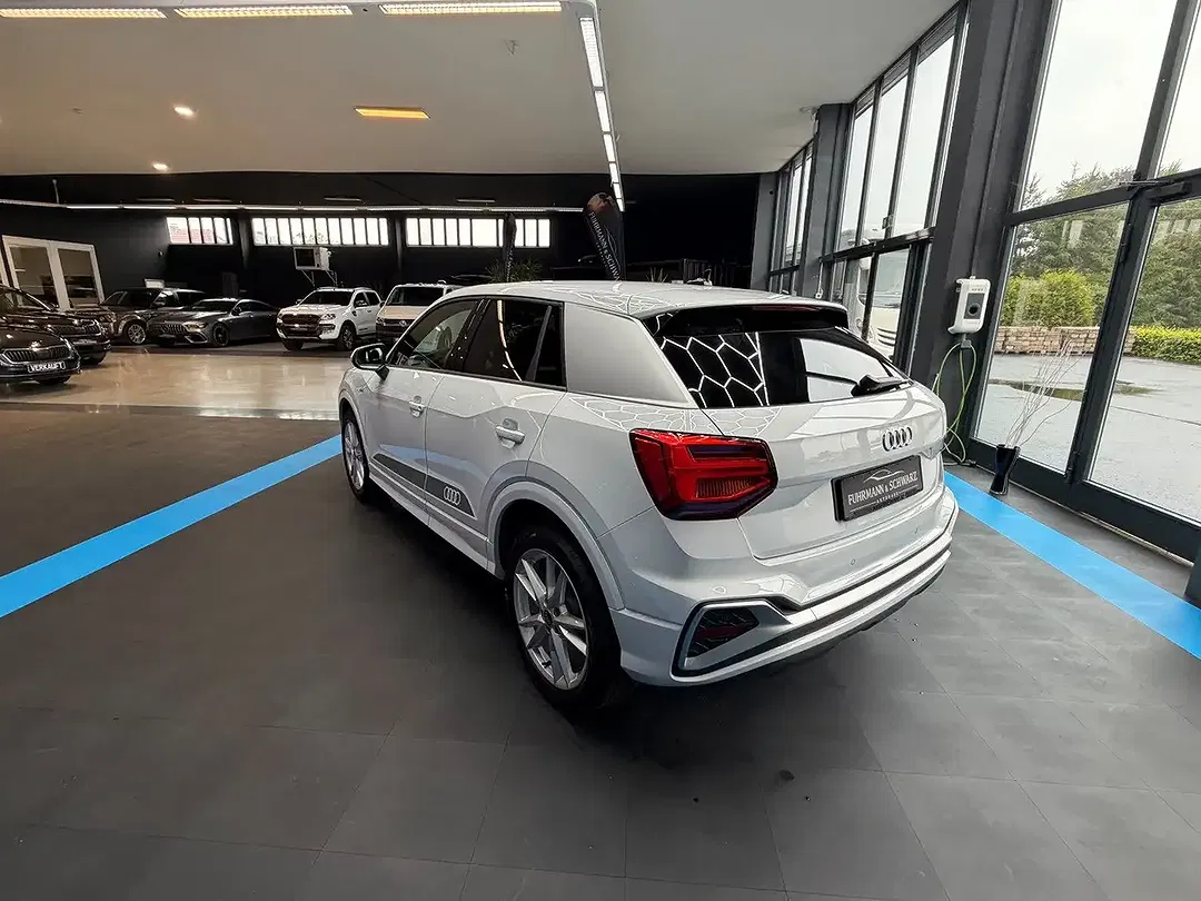 Audi Q2 - Thumbnail 5