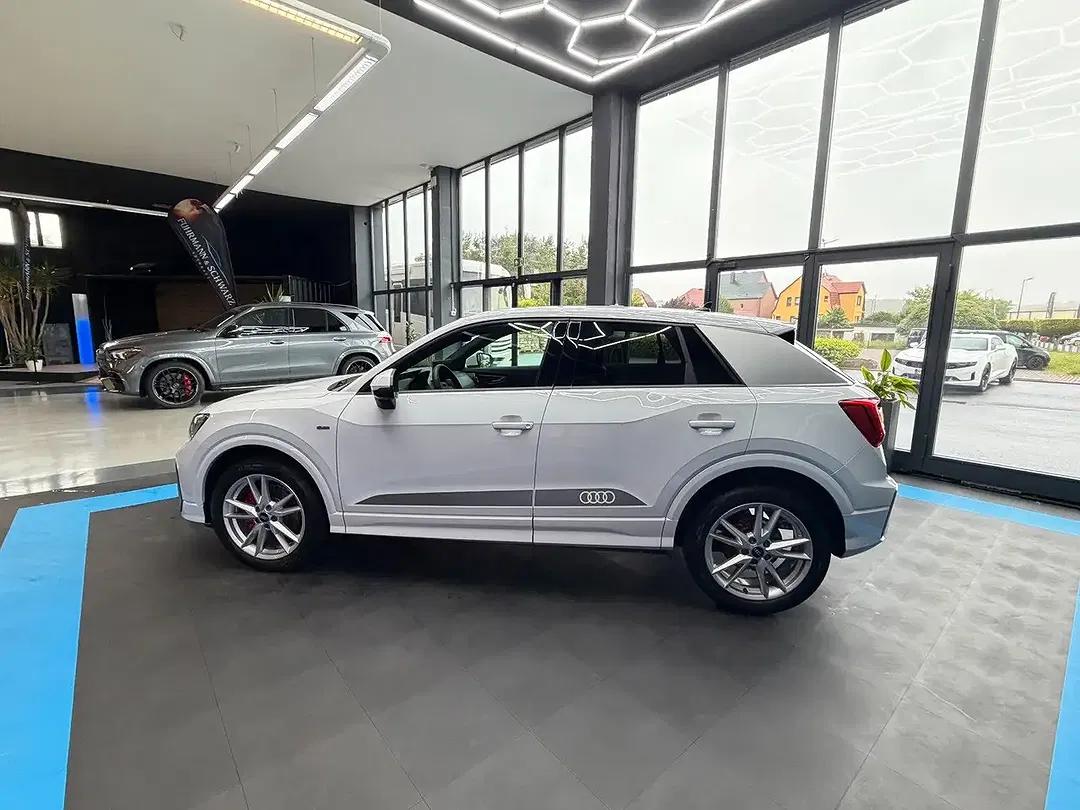 Audi Q2 - Thumbnail 6