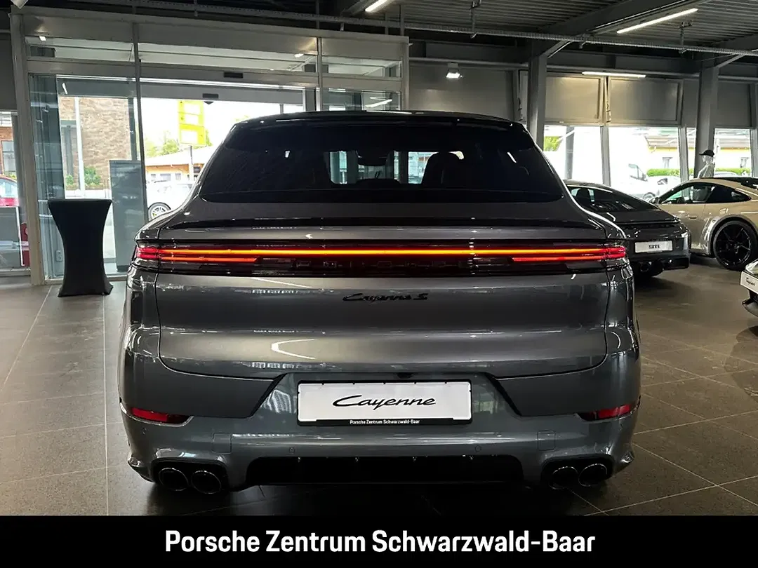 Porsche Cayenne - Thumbnail 5