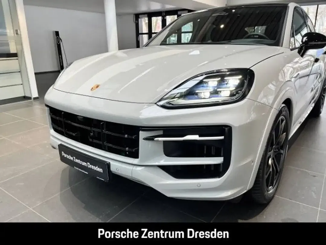 Porsche Cayenne - Thumbnail 12