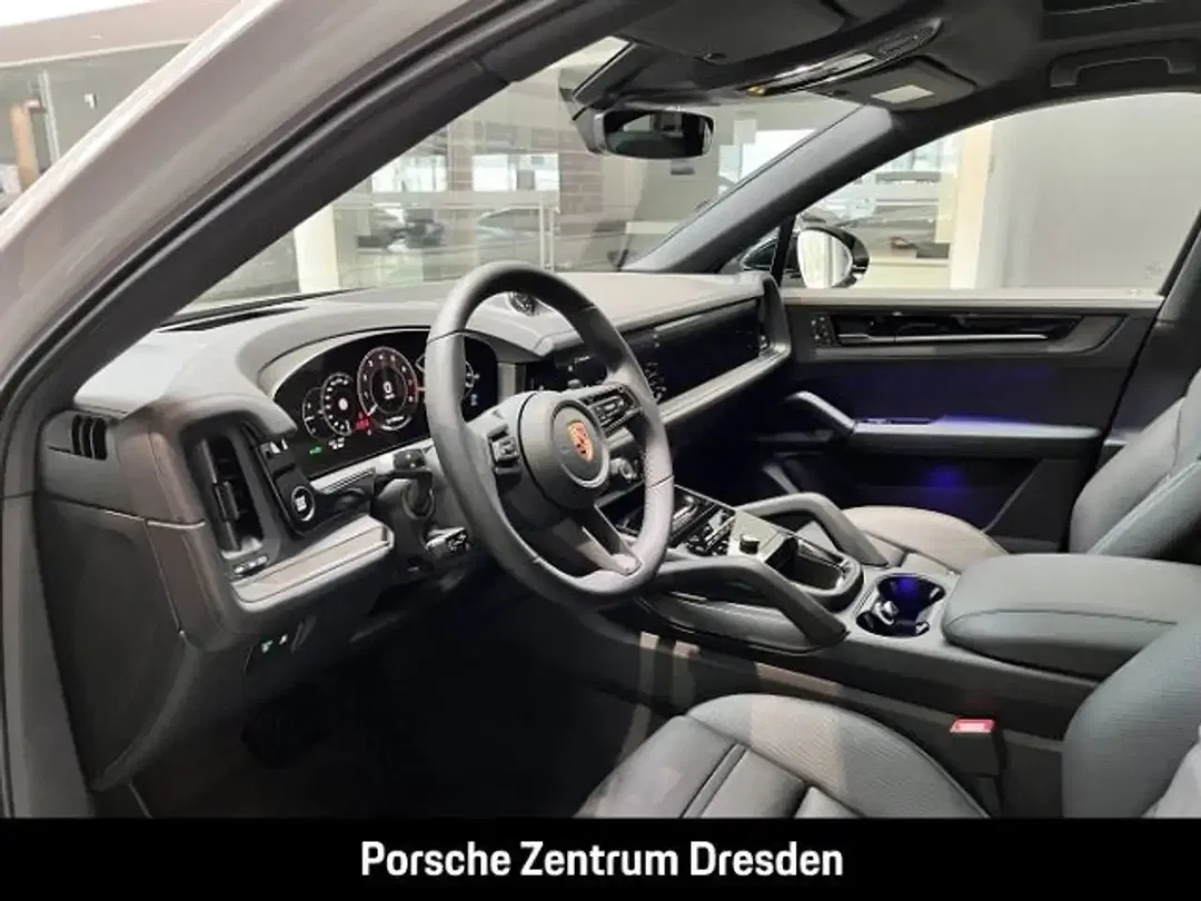 Porsche Cayenne - Thumbnail 4