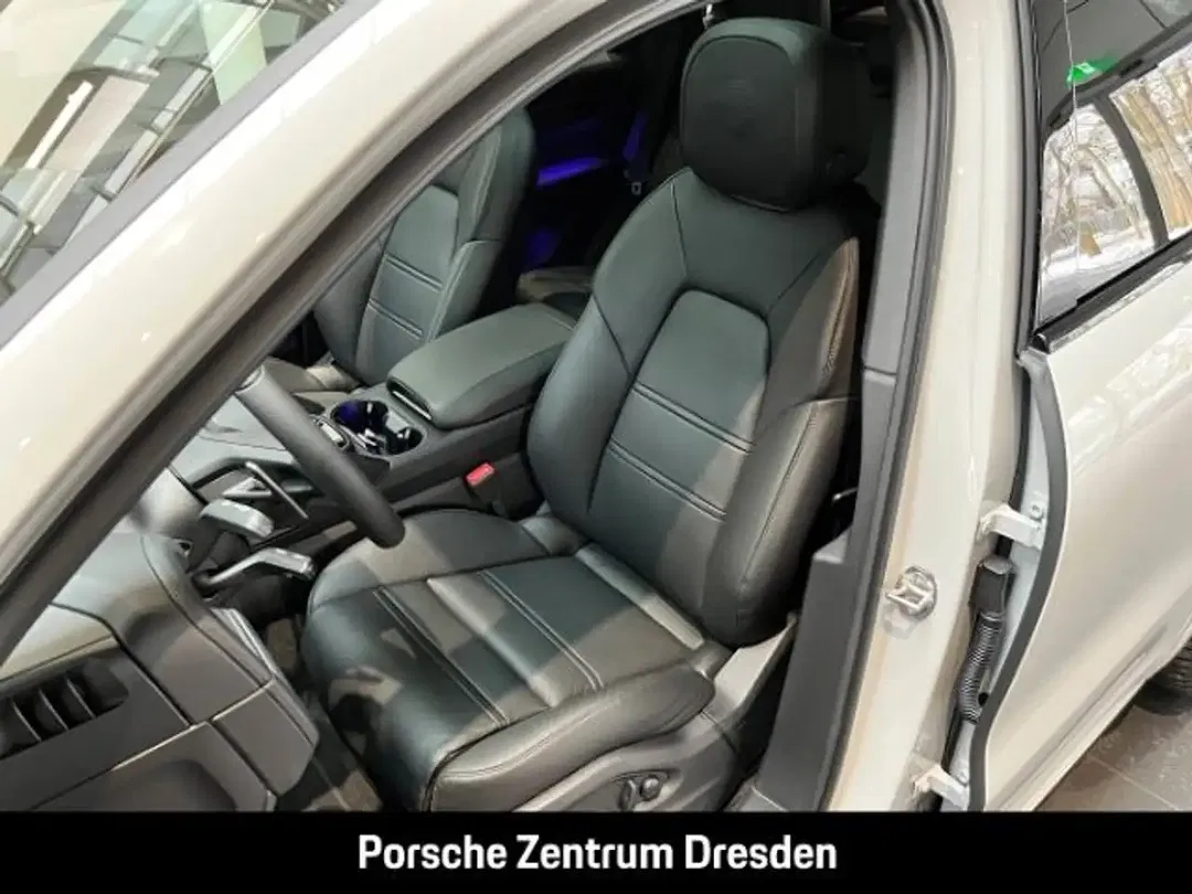 Porsche Cayenne - Thumbnail 5