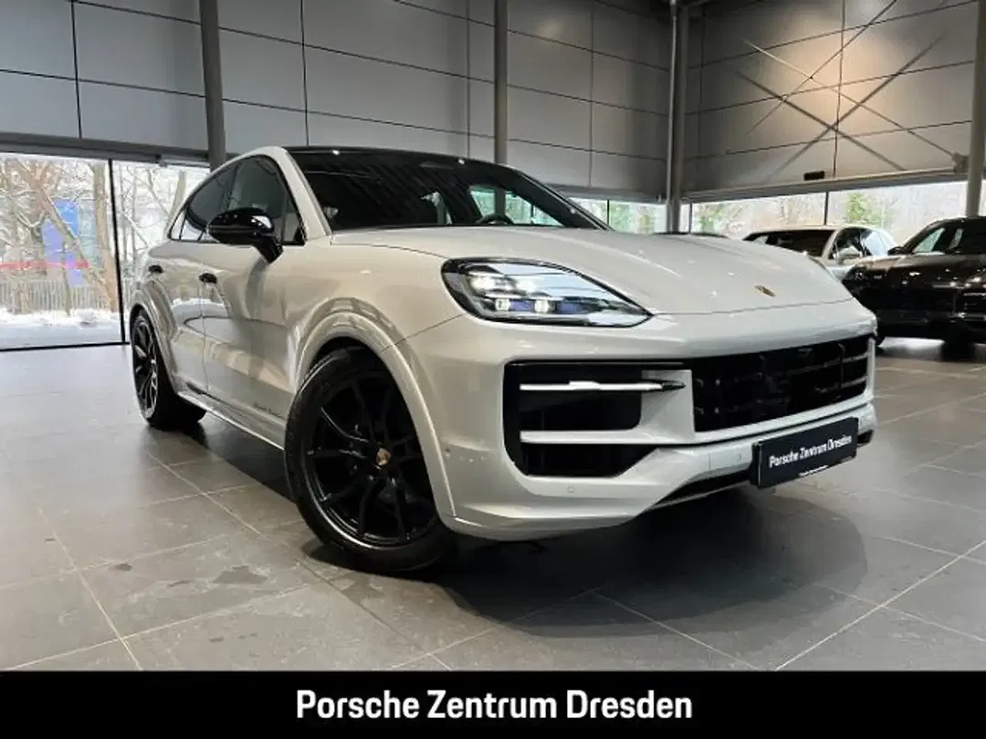 Porsche Cayenne - Thumbnail 6