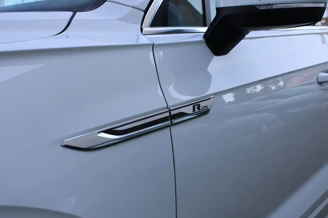 Volkswagen Touareg - Thumbnail 11