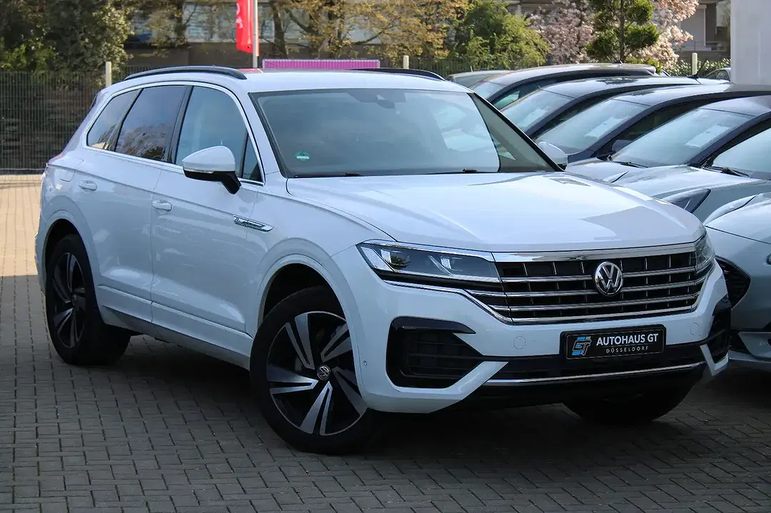 Volkswagen Touareg - Thumbnail 3