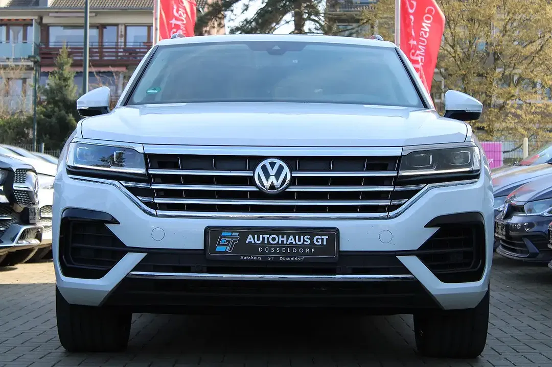 Volkswagen Touareg - Thumbnail 8