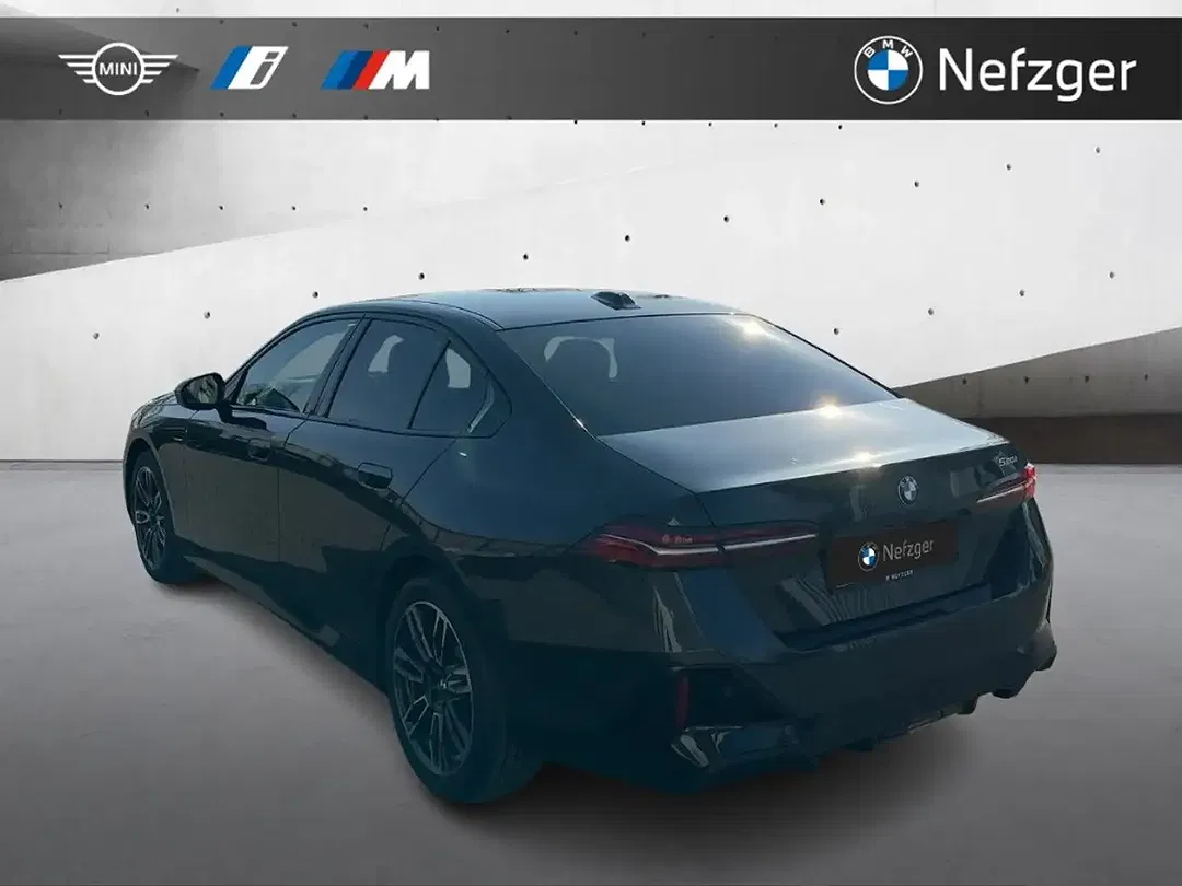 BMW 520 - Thumbnail 3