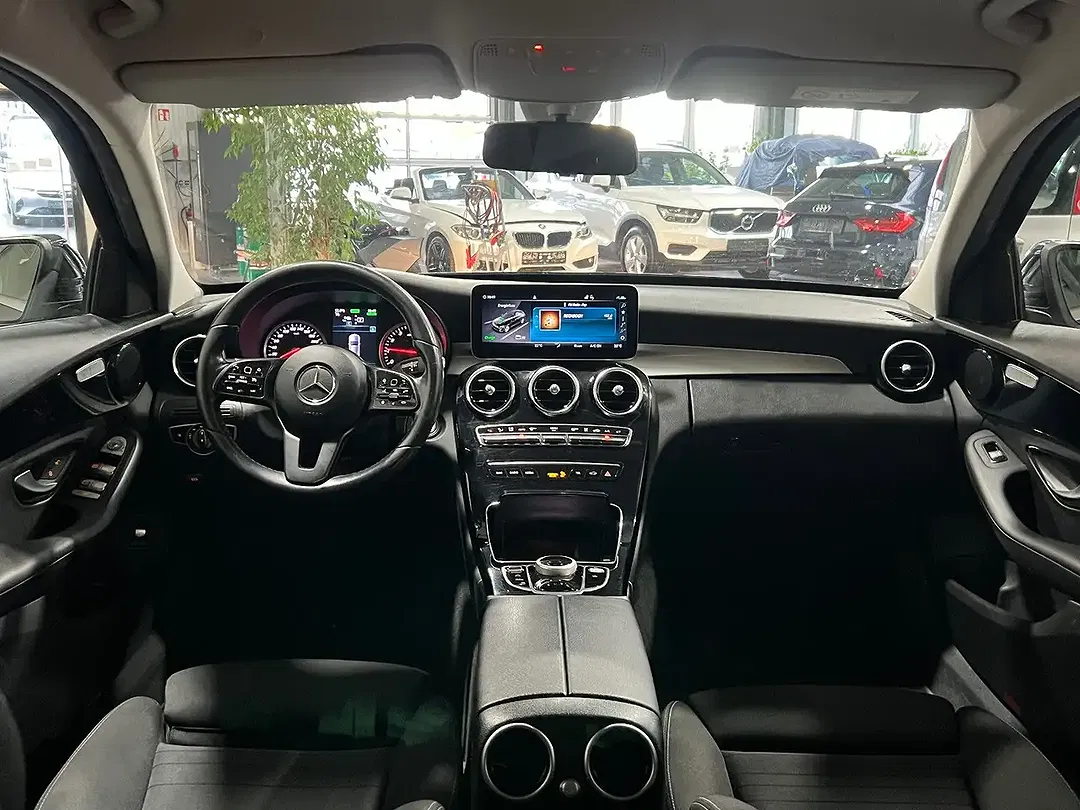 Mercedes-Benz C 300 - Thumbnail 10
