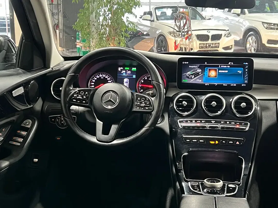 Mercedes-Benz C 300 - Thumbnail 11