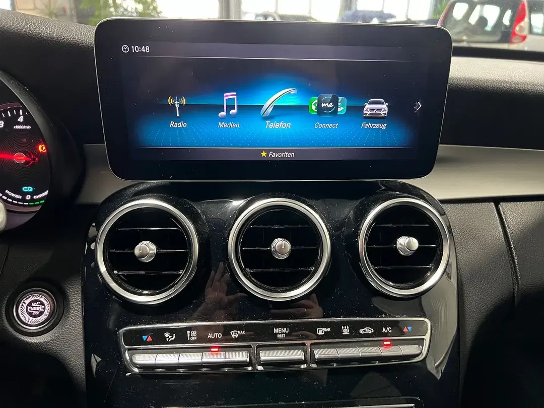 Mercedes-Benz C 300 - Thumbnail 13
