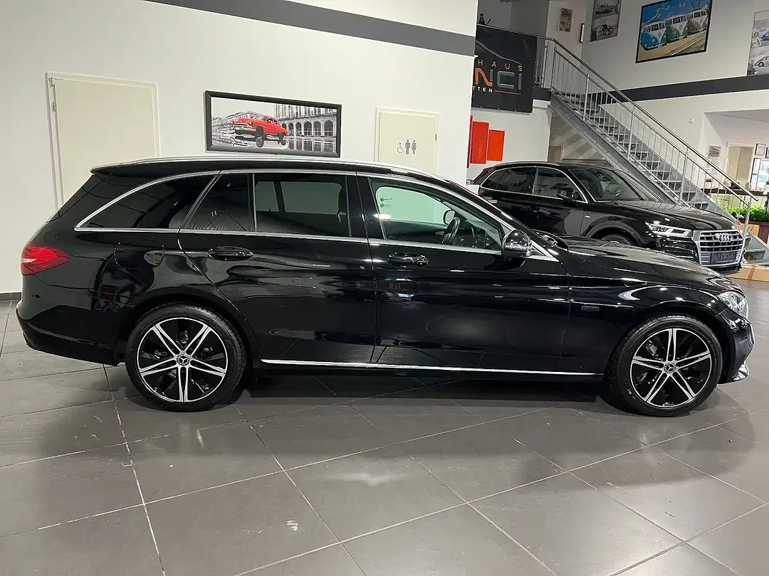 Mercedes-Benz C 300 - Thumbnail 7