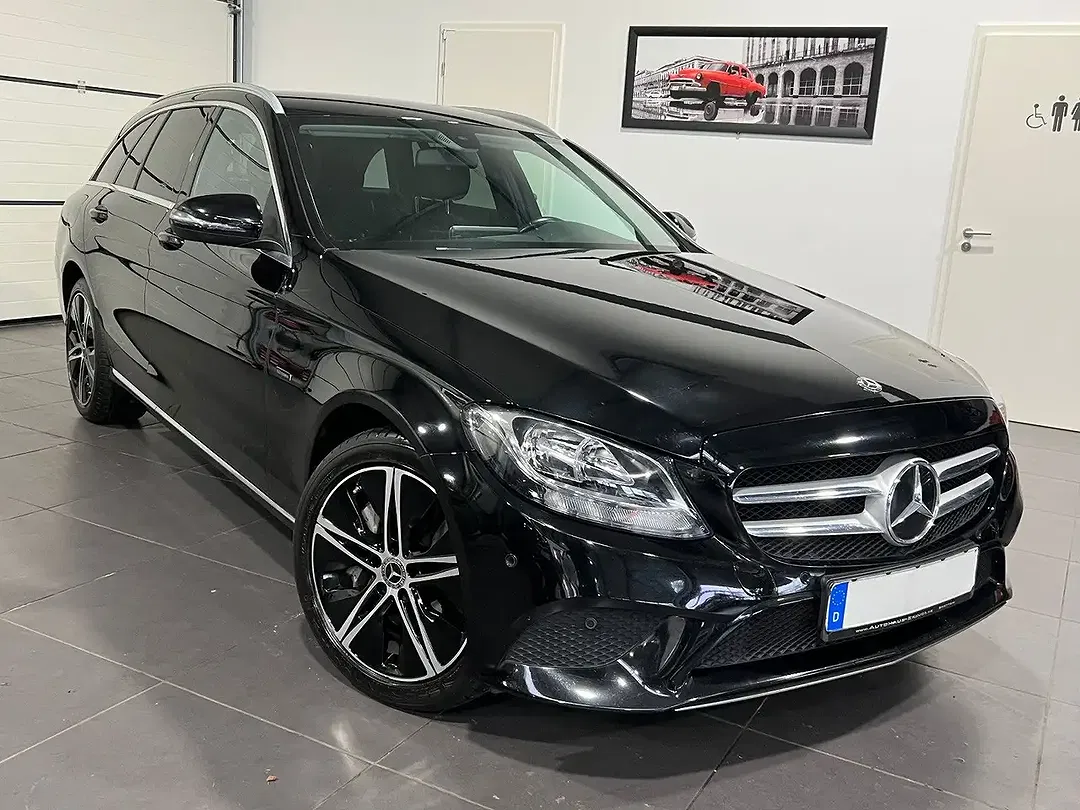 Mercedes-Benz C 300 - Thumbnail 8