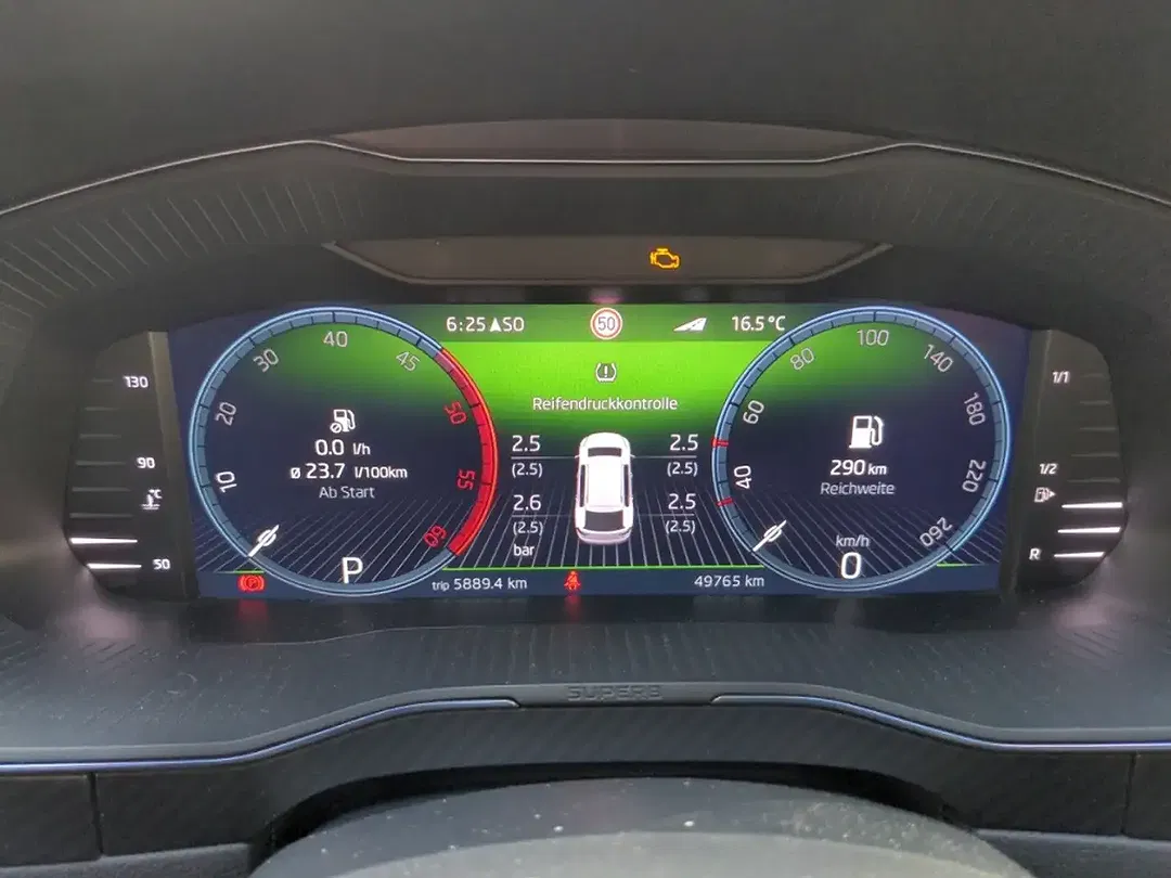 Skoda Superb - Thumbnail 12